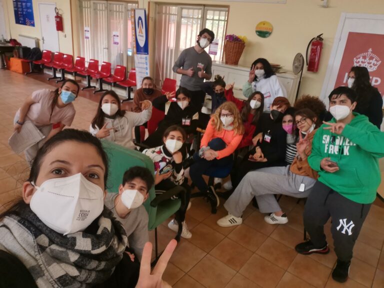 “Reggio Calabria, Attendiamoci dà il via al progettoS.C.E.G.L.I.:si parte con il laboratorio teatrale “Esprimo””